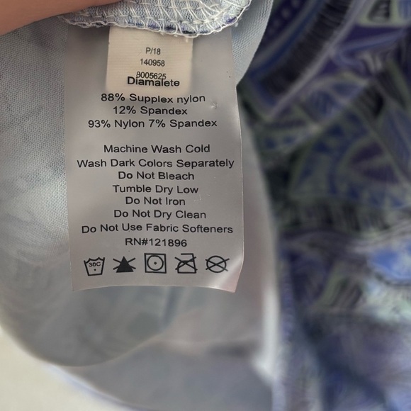 Title Nine Diamalete V-neck Geometric Aztec Print Mini Athletic Golf Dress - Picture 9 of 9